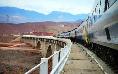 اعزام نخستین قطار مسافری از ایستگاه راه آهن رشت به مقصد مشهد مقدس