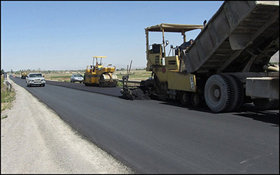 انجام عملیات بهسازی ۱۳۰ کیلومتر راه روستایی در شهرستان سنندج