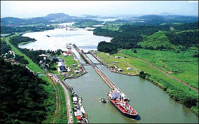 افزایش تردد کشتی های کانتینری در کانال توسعه یافته پاناما
