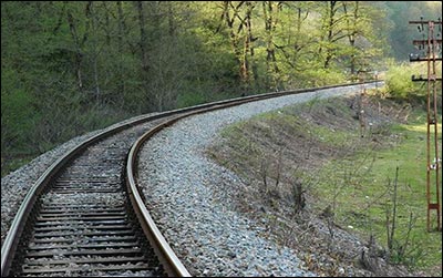 شرط بهره‌برداری از راه‌آهن قزوین-رشت در سال ۹۵