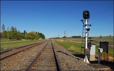 بهره برداری از سیستم علائم الکتریکی در ایستگاه راه آهن عطار