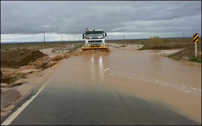 ممنوعیت تردد در محور آبادان - اهواز به سبب افزایش سطح آب