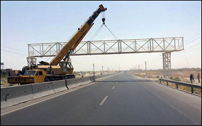 نصب و بهره برداری از ۹ دستگاه پل عابر پیاده در جاده های استان مازندران