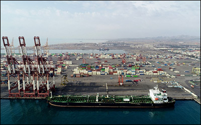 پهلودهی بیستمین کشتی روغن نباتی در بندر شهید رجایی