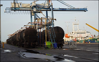 کشتی حامل ۴۱۵۰ تن مازوت در بندر امیرآباد پهلو گرفت