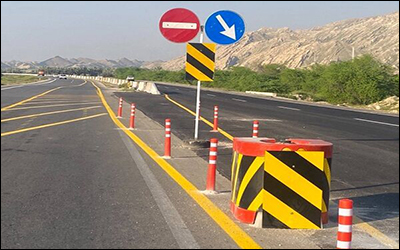 نصب ۴۰۰ تابلو علائم انتظامی و ترافیکی در محورهای مواصلاتی شهرستان خانمیرزا