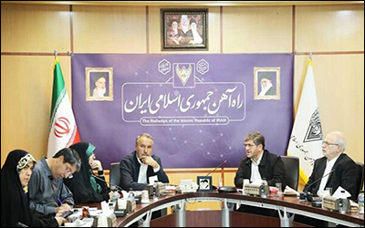 امضای تفاهمنامه میان راه‌آهن و سازمان بنادر و دریانوردی برای دستیابی به سهم ۲۵ درصدی حمل بار ریلی در بنادر