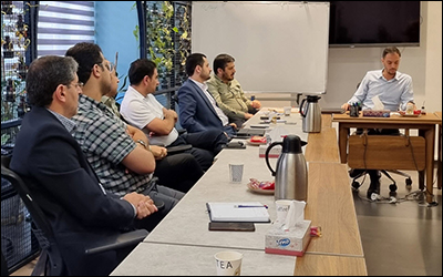 بررسی سیاست‌های ارتقاء تاب‌آوری اقتصاد در نشست اندیشکده اقتصاد اندیشگاه بیانیه گام دوم