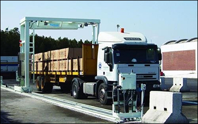 تمام محموله‌های پرریسک تحت پوشش ایکس‌ری کامیونی گمرک قرار دارند