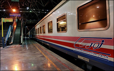 خاطرات مهماندار قطار در رابطه با یافتن کیف یک میلیارد تومانی
