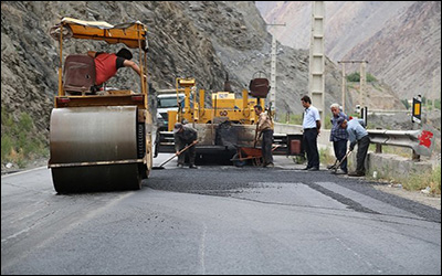 اجرای عملیات روکش آسفالت در جاده های استان مازندران