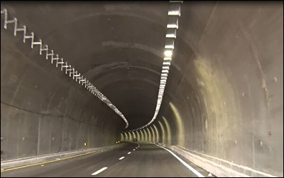 زیر بار ترافیک رفتن تونل‌ های اول و دوم راه کربلا در محور ایلام - مهران