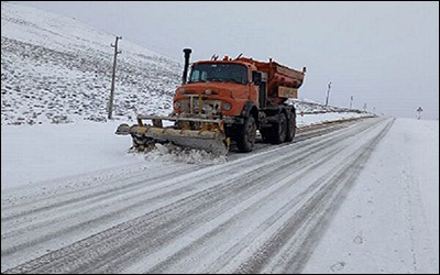 برف روبی ۱۶۰ کیلومتر از محورهای مواصلاتی استان آذربایجان غربی
