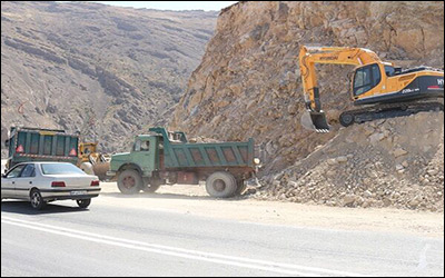 رفع و اصلاح ۲۱ نقطه حادثه خیز در جاده های استان همدان تا پایان سال جاری