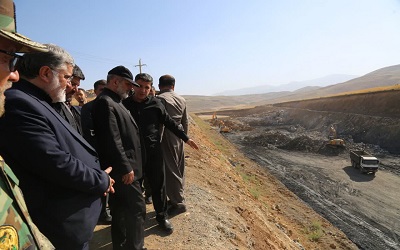بازدید وزیر کشور از روند اجرایی پروژه های راهسازی در مسیر منتهی به مرز تمرچین