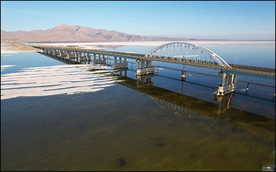 انجام بازرسی از تمامی سطوح و قطعات پل میانگذر دریاچه ارومیه