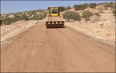 انجام عملیات زیرسازی ۲۴ کیلومتر راه روستایی در شهرستان دلفان