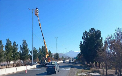 حفظ و نگهداری ۱۰۰ کیلومتر سیستم روشنایی توسط راهداران در جاده های خراسان شمالی