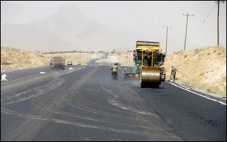 اجرای عملیات تعریض و چهارخطه نمودن محور خمین - قورچی باشی