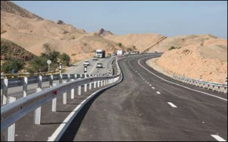 پاکسازی و زیباسازی حریم راه‌های استان بوشهر در آستانه نوروز