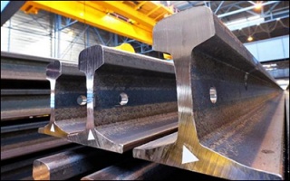 بررسی خرید ۳۰ هزار تن ریل ملی برای پروژه‌های مهم راه‌آهن کشور