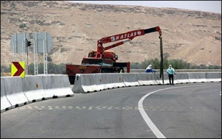 نصب بیش از ۳ هزار عدد حفاظ بتنی در محور کرج - چالوس