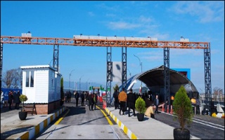 تسهیلات گمرکی و فعالیت شبانه‌روزی ؛ راهبردی اثربخش برای تاب‌آوری اقتصاد⁨