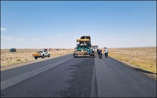 بهسازی و روکش‌ آسفالت ۶۵۳ کیلومتر از راه‌های استان کرمان در نیمه نخست سال