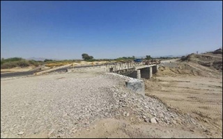 آغاز عملیات اجرایی تعمیرات ابنیه فنی محور جاسک - بشاگرد