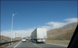 بررسی بیش از ۲۰۰۰ گزارش تخلف عملکرد رانندگان و شرکت‌های حمل‌ونقل چهارمحال‌ و بختیاری