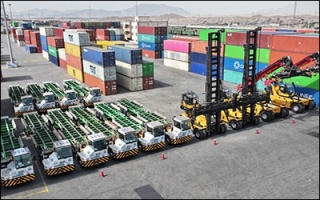 بهره‌برداری از تجهیزات جدید بندری در بندر شهید رجایی  افزوده شدن ۱۲ دستگاه تجهیزات جدید تا چندماه آینده