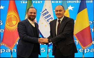 ایران حلقه واسط و ارتباط دهنده کشورهای عضو تراسیکا است