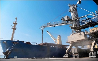 ثبت رکورد ۲ میلیون و ۵۰۰ هزارتن تخلیه دانه روغنی سویا در هاب غلات کشور