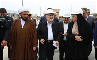 بازدید میدانی استاندار خوزستان از پروژه‌های عمرانی بندر امام خمینی (ره)