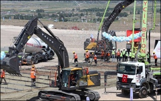 کریدور قفقاز جنوبی با کلنگ‌زنی خط‌ آهن ترکیه به نخجوان جان گرفت