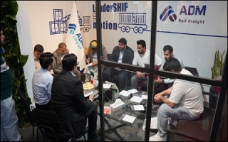 استقبال گسترده فعالان اقتصادی و رسانه‌ها از حضور گروه ادمیرال در نمایشگاه حمل‌ونقل