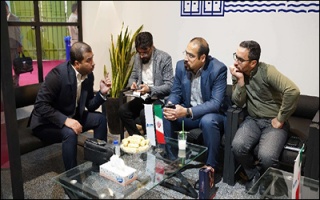 بازدید مدیران شرکت فولاد خوزستان از غرفه گروه ادمیرال در ششمین نمایشگاه بین‌المللی حمل‌ونقل