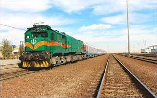 رشد ۳۵ درصدی بهره‌وری لکوموتیوها در راه‌آهن قم طی نیمه نخست سال جاری