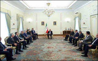 اتصال شبکه حمل‌ونقل ریلی ایران و عراق از مهم‌ترین محورهای همکاری‌های فیمابین است