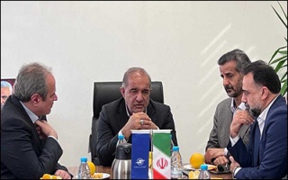 با جدیت پیگیر تکمیل زیرساخت‌های فرودگاه داراب هستیم