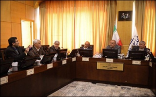 برگزاری نشست کمیسیون کشاورزی مجلس در خصوص معطلی کامیون‌های صادراتی در مرز آستارا