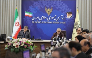 توسعه قطارهای حومه‌ای ؛ راهکار کاهش ترافیک و مصرف سوخت