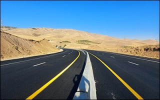 محور چهارخطه دهریز - نهاوند در استان لرستان زیر بار ترافیک رفت