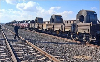 آغاز صادرات ریلی محموله ۳۰۰۰ تنی فولاد از اصفهان به افغانستان