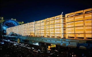 آغاز صادرات ریلی آزمایشی قیر و پلی‌استایرن به اروپا از راه آهن منطقه آذربایجان