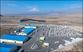 تداوم فعالیت‌های اقتصادی و تجاری در منطقه آزاد ماکو  فعالیت گمرک ، بازارچه‌ها و واحدهای تولیدی ادامه دارد