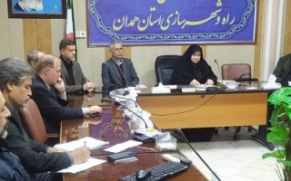 تاکید بر نقش راه‌آهن در حمل کالاهای اساسی  تقدیر از مدیرکل راه‌آهن غرب در شورای هماهنگی راه و شهرسازی استان همدان