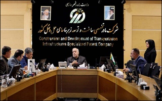 تکمیل محور نهاوند – کنگاور و بهره‌برداری از پل حاجعلی‌مراد با سرعت بیشتری دنبال می‌شود