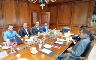 نشست مشترک مدیران بانه ـ مریوان و مرکز صادرات روسیه با محوریت تقویت تجارت صادرات‌محور